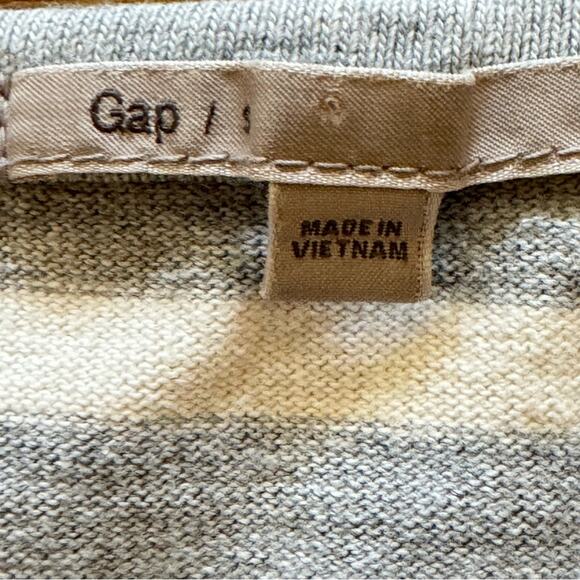 Gap gray white medium weight crewneck sweatshirt top size small S b13 - Picture 2 of 4